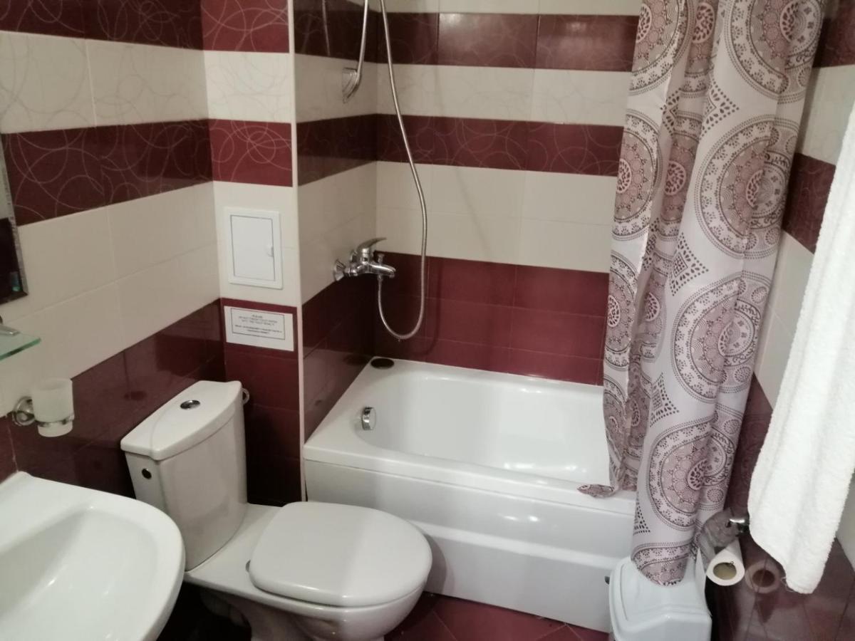Grand Monasteryl Apartment ''Star Paradise'' 潘波洛沃 外观 照片